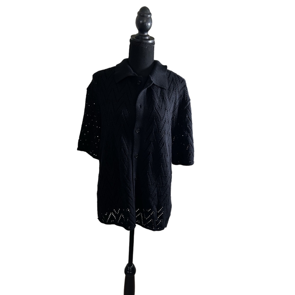 RSQ by Tilly’s Black Open Sweater Shirt, Size Medium